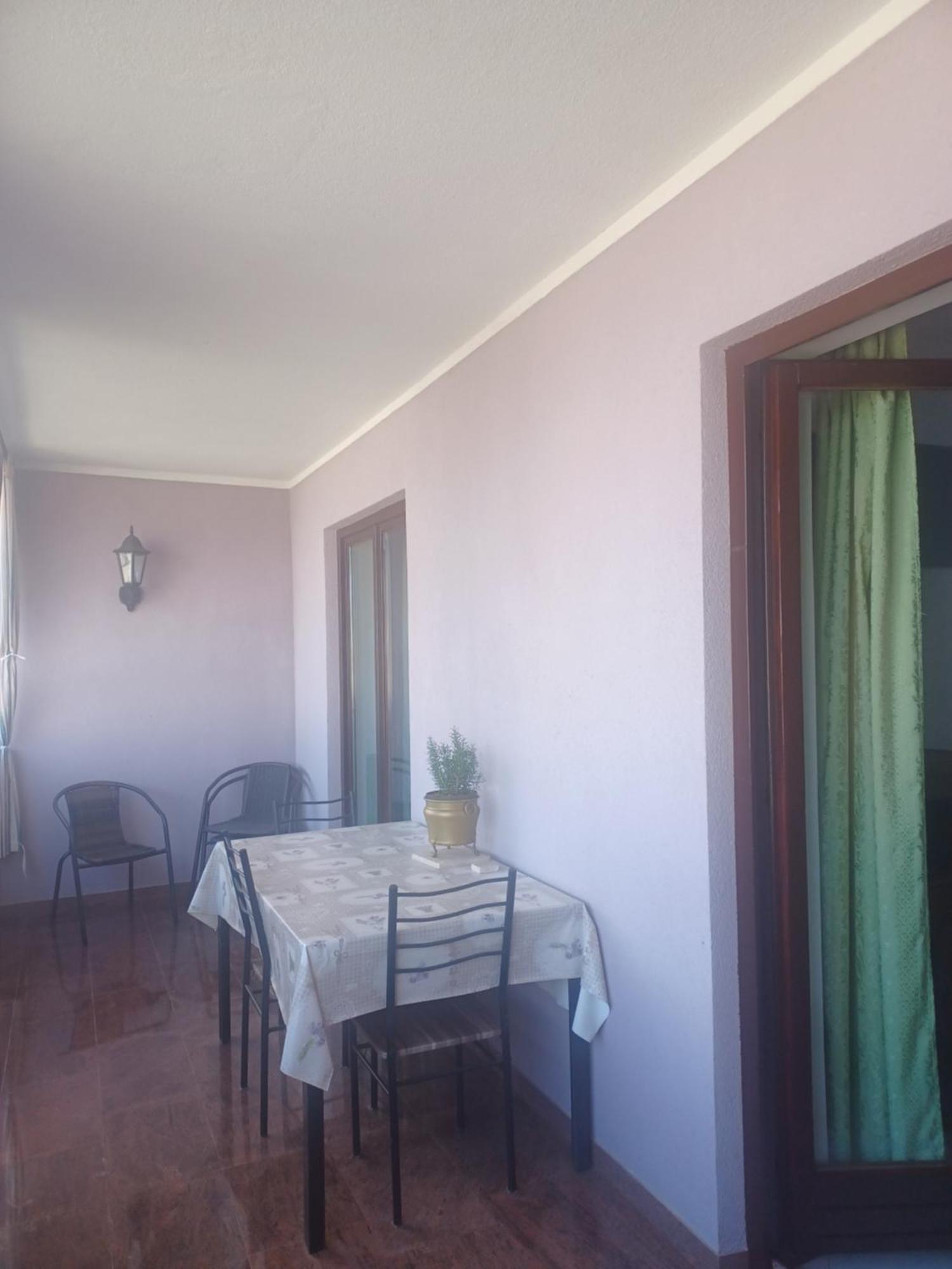 Purple House Apartment Пула Стая снимка
